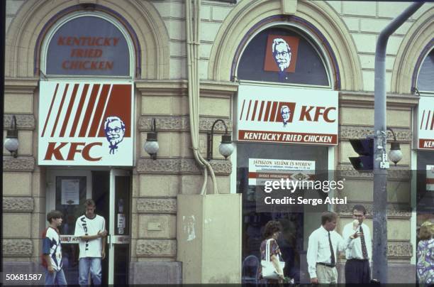 Kfc First Store Fried Chicken Kfc Photos and Premium High Res Pictures - Getty Images