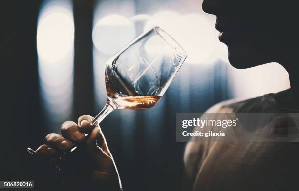 wine tasting in wine cellar. - wine tasting stockfoto's en -beelden
