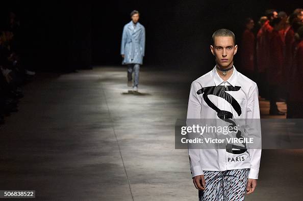 Kenzo : Runway - Paris Fashion Week - Menswear F/W 2016-2017 Kenzo : Runway - Paris Fashion Week - Menswear F/W 2016-2017
