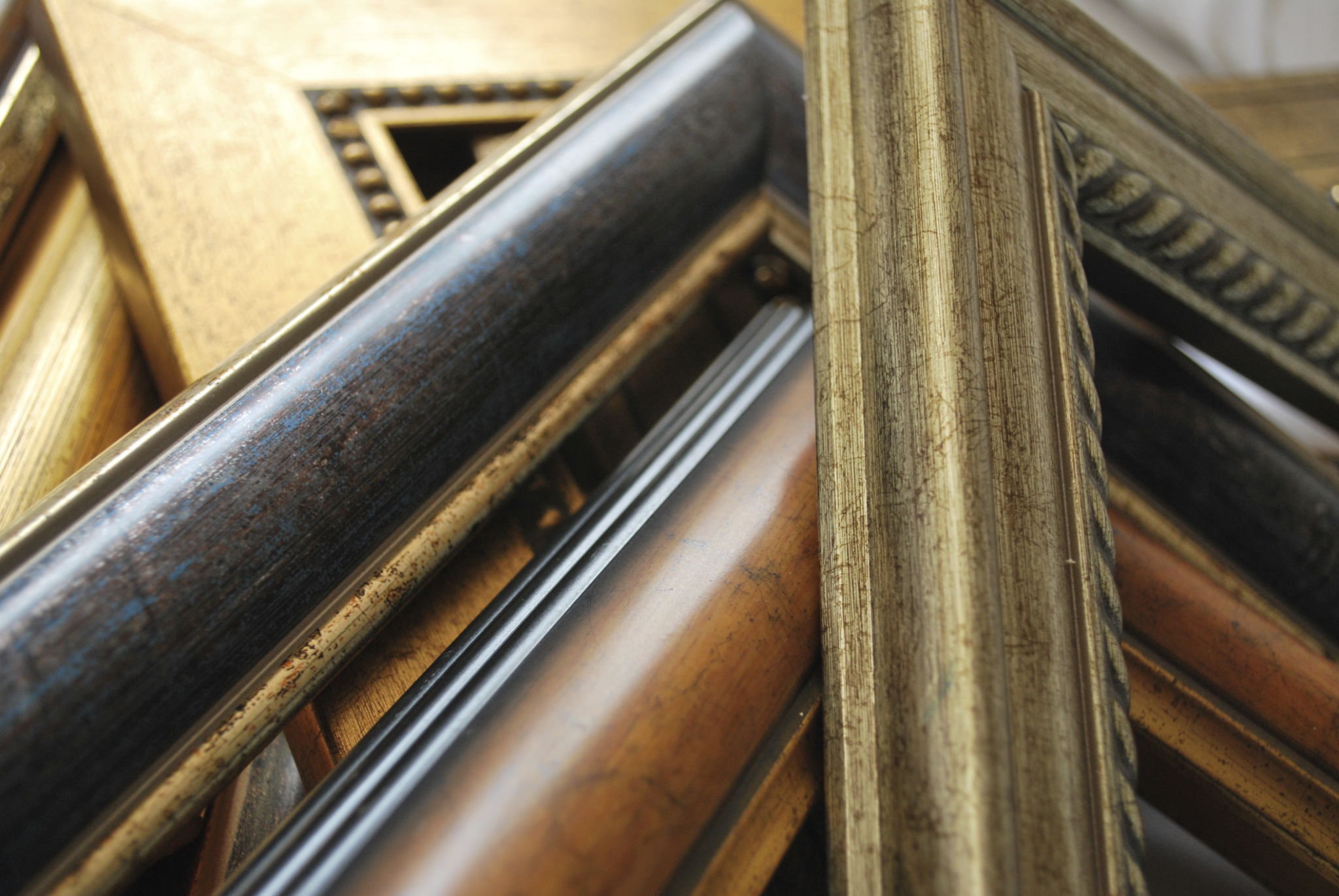 custom mirror frame