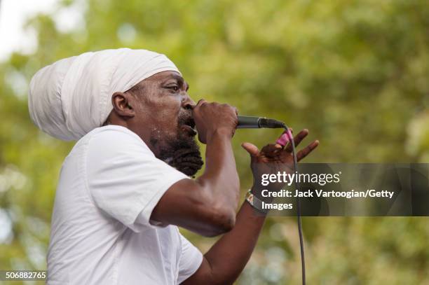 Jr Reed Singer Junior Reid Photos and Premium High Res Pictures - Getty Images
