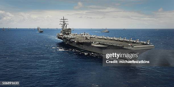 flugzeugträger uss ronald reagn (cvn 75) - flugzeugträger stock-fotos und bilder