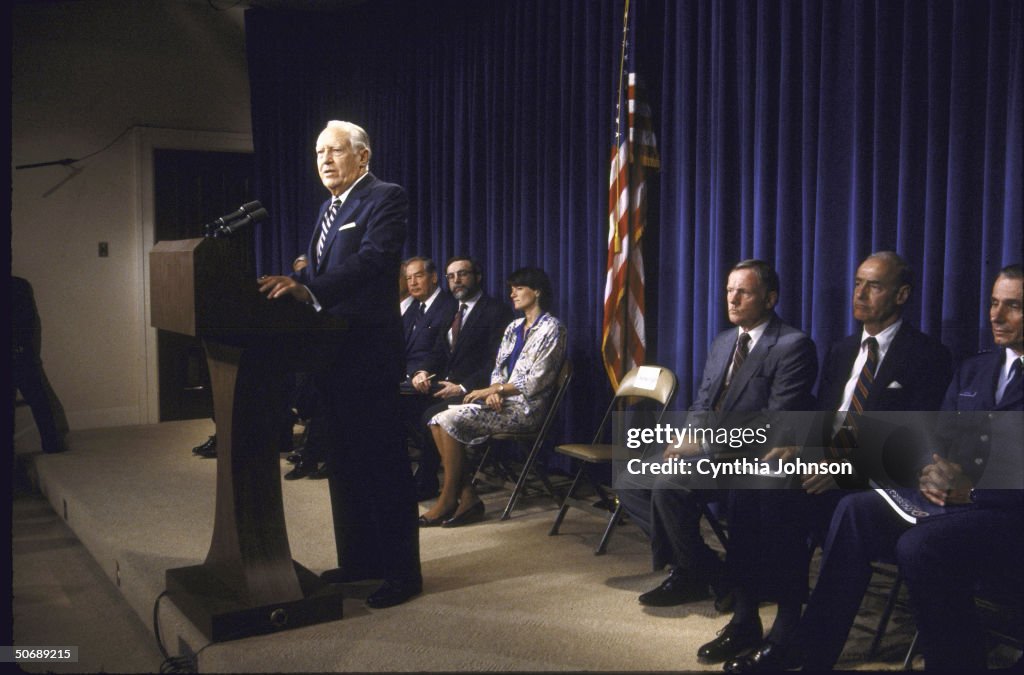 Sally K. Ride;Alton G. Keel;Joseph F. Sutter;William P. Rogers;Donald J. Kutyna;Neil A. Armstrong;David C. Acheson