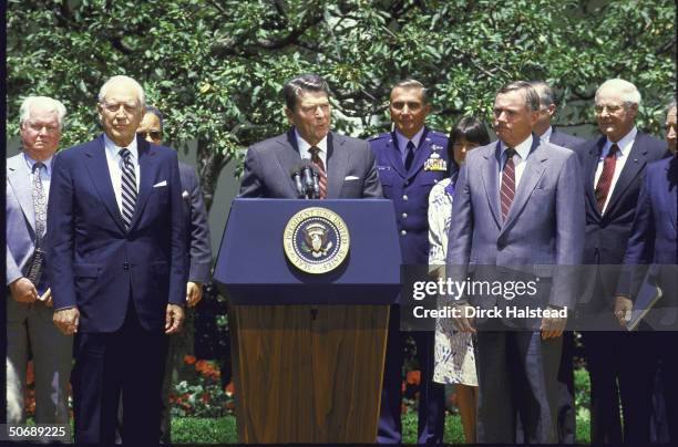 Rob Rummel 361点のEugene Armstrongの写真と高解像度写真 - Getty Images
