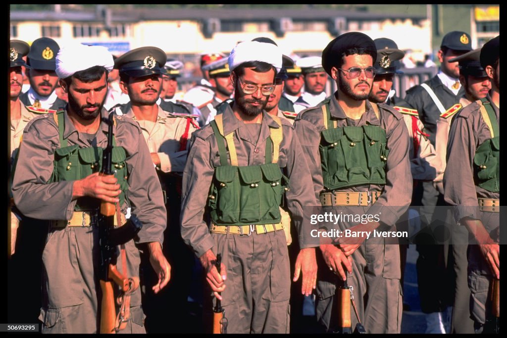 Revolutionary Guard soldiers incl. Basid