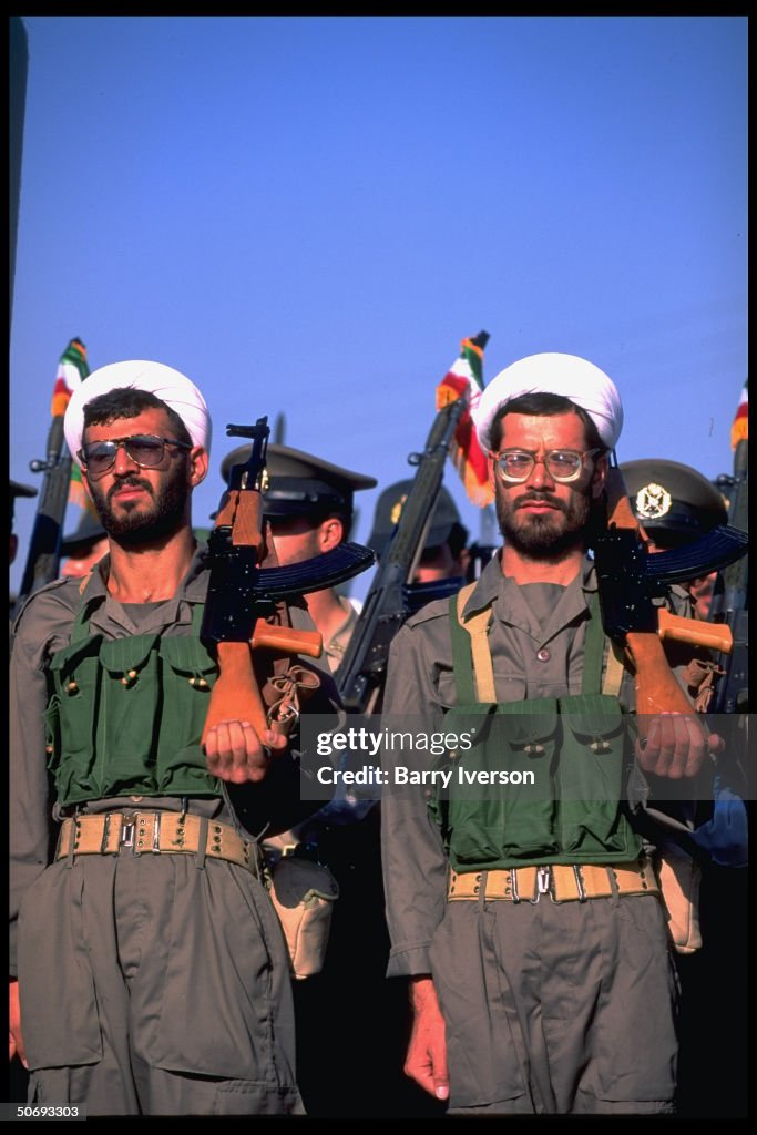 Revolutionary Guard soldiers incl. Basid