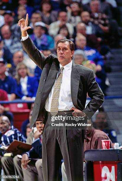 Rudy T Rockets Rudy Tomjanovich 1997 Photos and Premium High Res Pictures - Getty Images