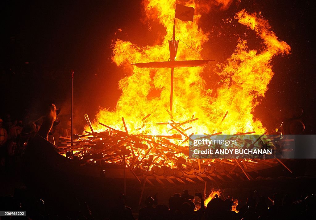 2016-Up-Helly-Aa-BRITAIN-TRADITION-VIKING