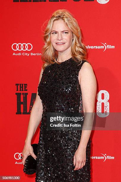 Jennifer Jason Leigh attends the premiere of 'The Hateful 8' at Zoo Palast on January 26, 2016 in Berlin, Germany.