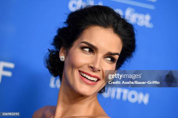 Actress Angie Harmon arrives at the 6th Biennial UNICEF Ball at the Beverly Wilshire Four Seasons Hotel on January 12, 2016 in Beverly Hills,...