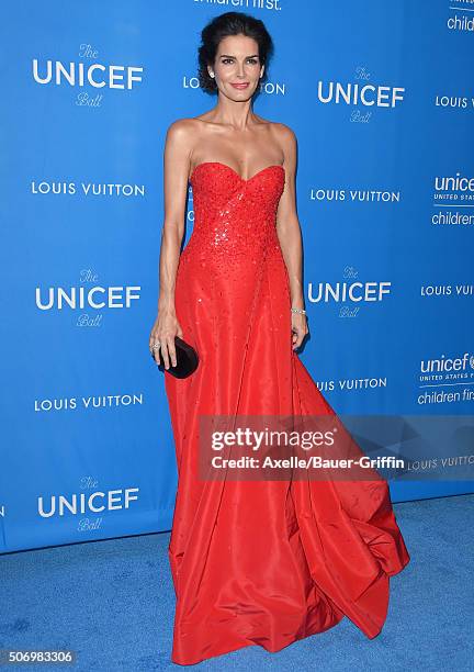 Actress Angie Harmon arrives at the 6th Biennial UNICEF Ball at the Beverly Wilshire Four Seasons Hotel on January 12, 2016 in Beverly Hills,...