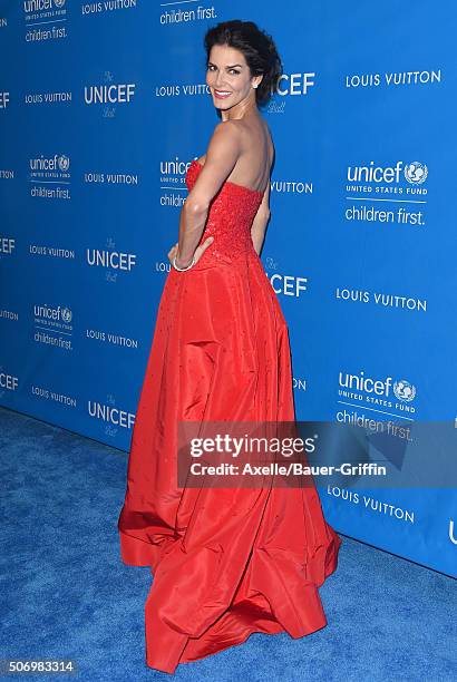 Actress Angie Harmon arrives at the 6th Biennial UNICEF Ball at the Beverly Wilshire Four Seasons Hotel on January 12, 2016 in Beverly Hills,...