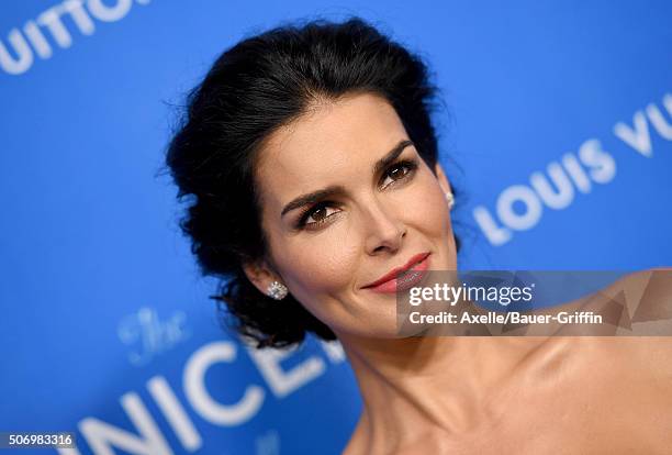 Actress Angie Harmon arrives at the 6th Biennial UNICEF Ball at the Beverly Wilshire Four Seasons Hotel on January 12, 2016 in Beverly Hills,...