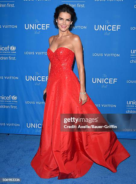 Actress Angie Harmon arrives at the 6th Biennial UNICEF Ball at the Beverly Wilshire Four Seasons Hotel on January 12, 2016 in Beverly Hills,...