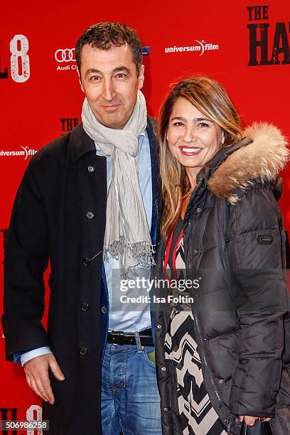 Cem Oezdemir and his wife Pia Maria Castro attend the premiere of 'The Hateful 8' at Zoo Palast on January 26, 2016 in Berlin, Germany.