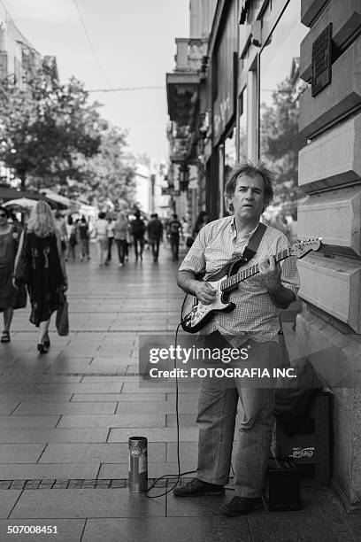 Street Rocker Rocker Walking Photos and Premium High Res Pictures - Getty Images
