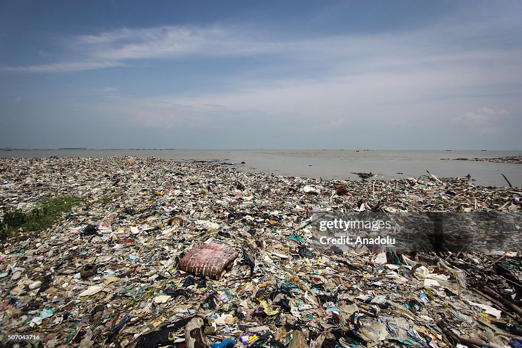 Trash season arrives on Indonesia beaches