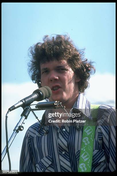 Singer Steve Forbert.