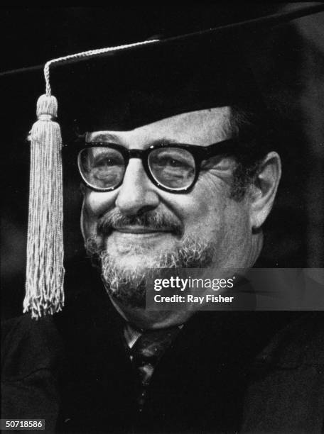 Photographer Arnold Newman receving honorary degree at the University of Miami.