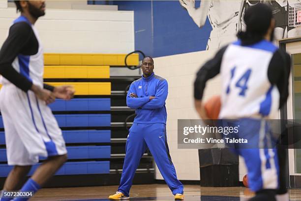 Ryerson Rams Photos and Premium High Res Pictures - Getty Images