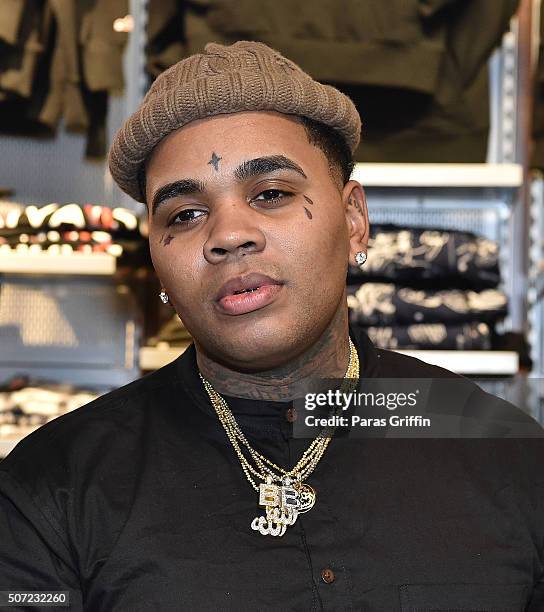 Wayne Gates Rapper Kevin Gates Lounge Photos and Premium High Res Pictures - Getty Images