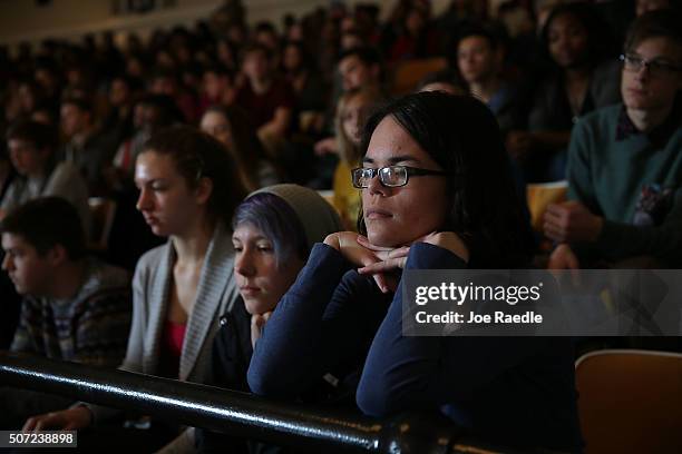 People listen as Democratic presidential candidate Sen. Bernie Sanders speaks during a forum at Roosevelt High School on January 28, 2016 in Des...