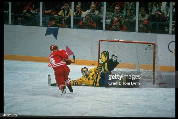 Final. SWE goalie Tommy Salo in action, making save vs CAN Paul Kariya during shoot out.