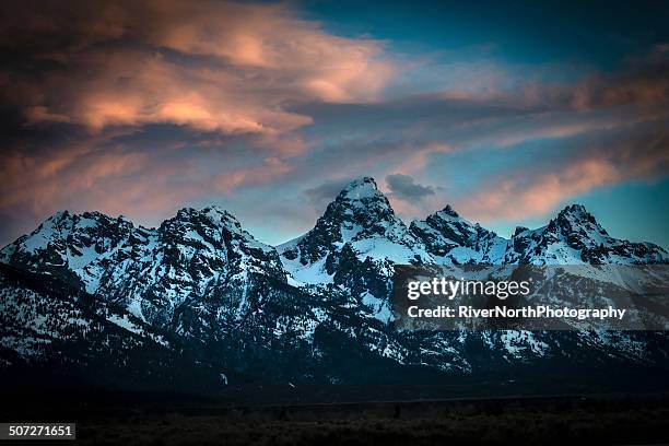 den grand tetons - grand teton stock-fotos und bilder