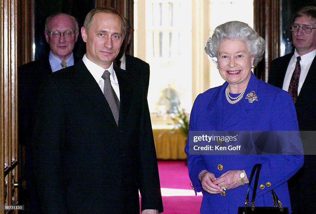 Vladimir V. Putin;Elizabeth II [RF: England RF]