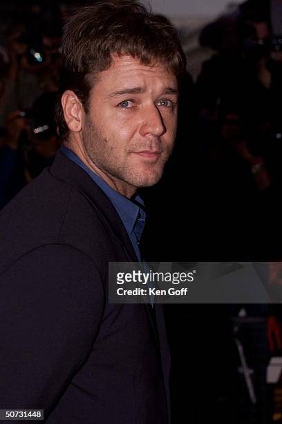 Actor Russell Crowe arriving for the premiere of the movie Mission Impossible 2 at the Empire, Leicester Square.
