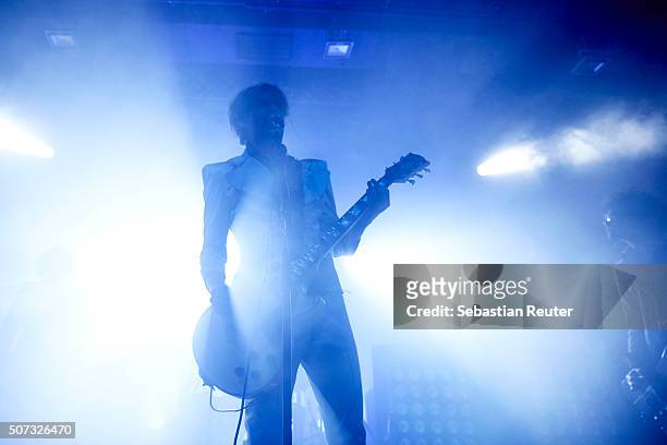 Justin Hawkins of The Darkness performs at Columbia Theater on January 28, 2016 in Berlin, Germany.