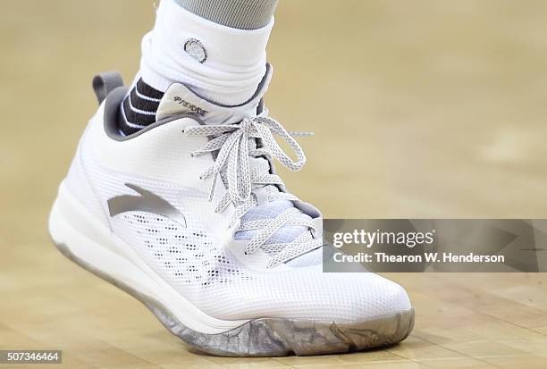 Anta Rajon Rondo Anta Basketball Photos and Premium High Res Pictures - Getty Images