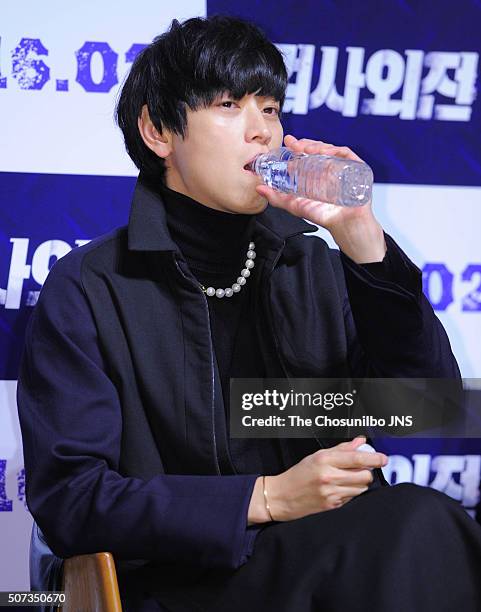 Kang Dong-won attends the movie "A Violent Prosecutor" press conference at CGV on January 4, 2016 in Seoul, South Korea.