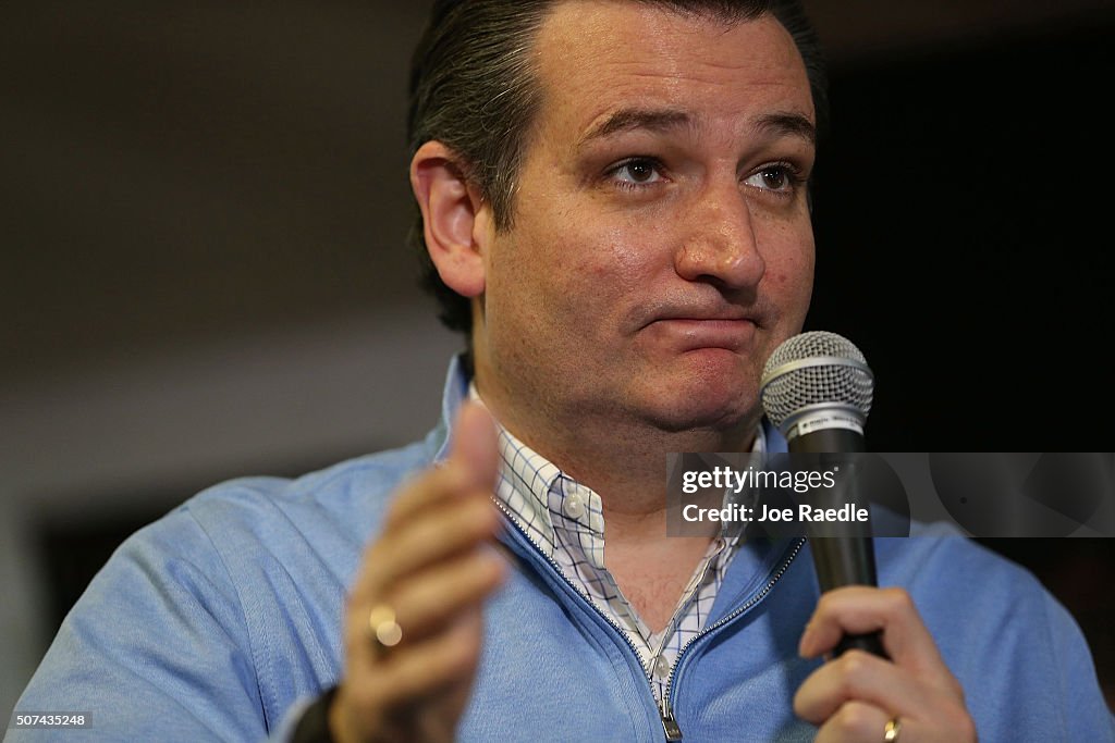 Ted Cruz Campaigns In Iowa Ahead Of Caucuses