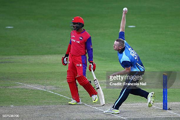 Heath Streak of Leo Lions bowls during the Oxigen Masters Champions League match between Gemini Arabians and Leo Lions on January 30, 2016 in Dubai,...