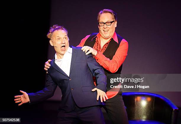 Vic Reeves Show 667 Vic Reeves Photos Stock Photos, High-Res Pictures, and Images ...