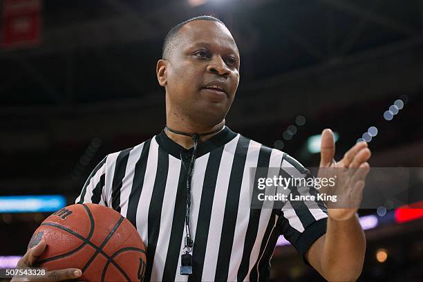 Mike Mathis Referee 114 Referee Michael Stephens Stock Photos, High-Res Pictures, and ...