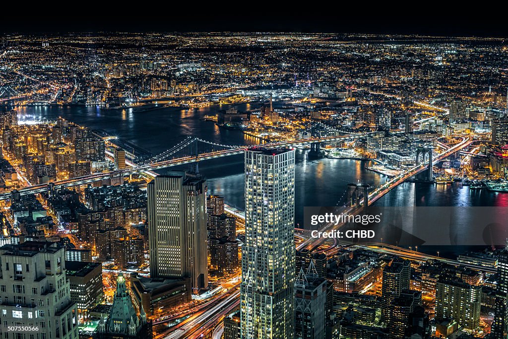 Pont de Brooklyn et Manhattan Vue aérienne de nuit
