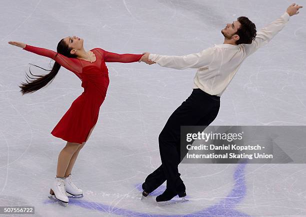 Laurence Fournier Beaudry and Nikolaj Sorensen of Denmark perform during Ice Dance Free Dance on day four of the ISU European Figure Skating...