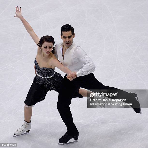 Anna Cappellini and Luca Lanotte of Italy perform during Ice Dance Free Dance on day four of the ISU European Figure Skating Championships 2016 on...