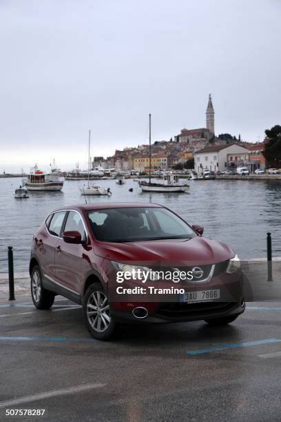 nissan qashqai at the test drive - nissan qashqai stock pictures, royalty-free photos & images