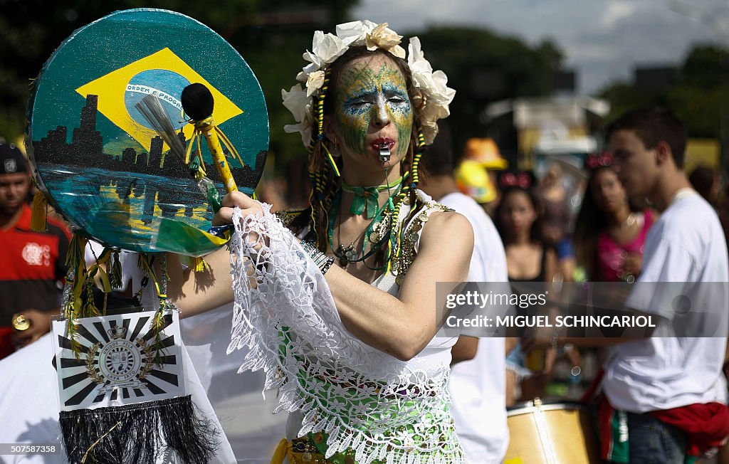 BRAZIL-CARNIVAL-PROTEST