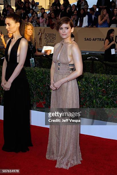 Actresses Rooney Mara and Kate Mara attend the 22nd Annual Screen Actors Guild Awards at The Shrine Auditorium on January 30, 2016 in Los Angeles,...