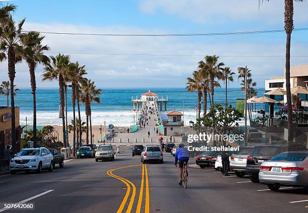 manhattan beach, kalifornien - manhattan beach stock-fotos und bilder