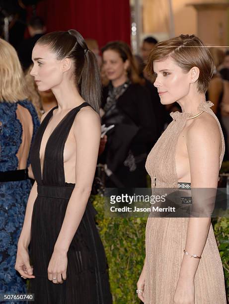 Actresses Rooney Mara and Kate Mara attend The 22nd Annual Screen Actors Guild Awards at The Shrine Auditorium on January 30, 2016 in Los Angeles,...