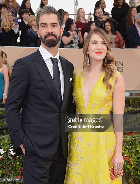 Actor Hamish Linklater and actress Lily Rabe attend the 22nd Annual Screen Actors Guild Awards at The Shrine Auditorium on January 30, 2016 in Los...