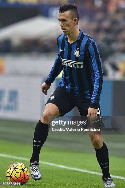 Ivan Perisic of FC Internazionale Milano in action during the Serie A match between FC Internazionale Milano and Carpi FC at Stadio Giuseppe Meazza...