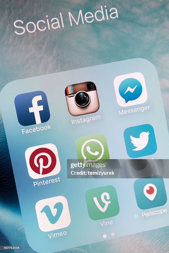 Social Media Apps on Apple iPhone 6s Plus Screen