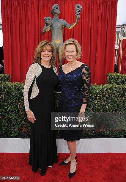Cyd Wilson and JoBeth Williams attend the 22nd Annual Screen Actors Guild Awards at The Shrine Auditorium on January 30, 2016 in Los Angeles,...