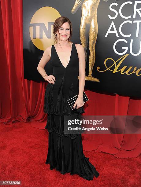 Actress Kathryn Hahn attends the 22nd Annual Screen Actors Guild Awards at The Shrine Auditorium on January 30, 2016 in Los Angeles, California.